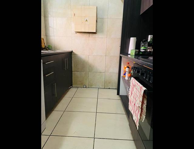 3 BEDROOM APARTMENT FOR SALE IN SUNNYSIDE